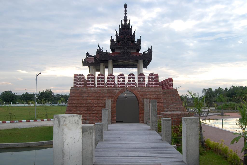 Man Myanmar Hotel Naypyidaw Exterior photo